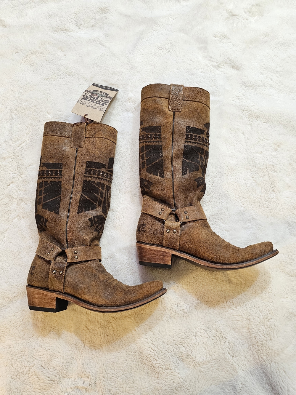 New Junk Gypsy She Who Is Brave Handcrafted Boots Size 8